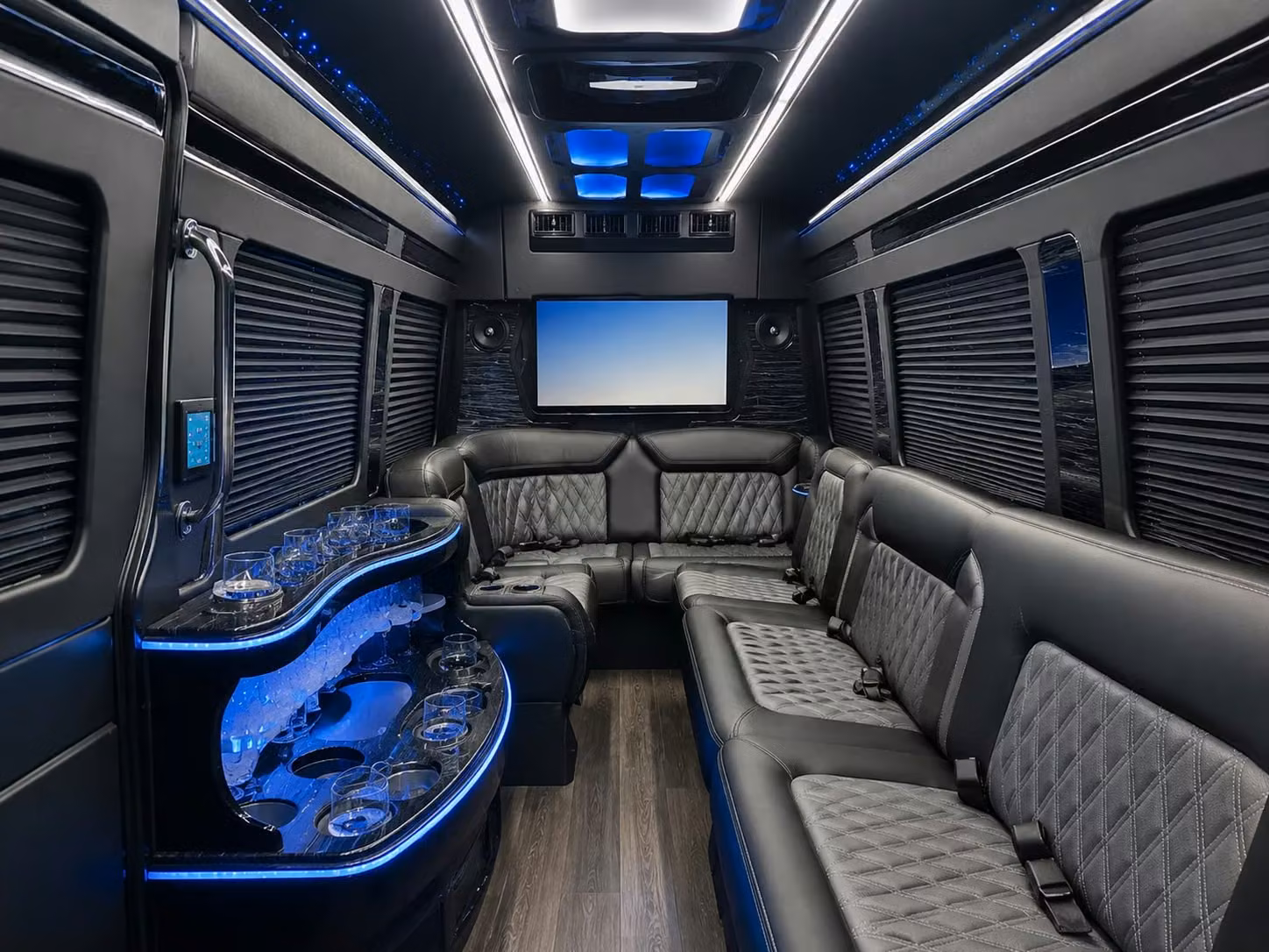 sprinter vans and smaller vehicles for intimate baton rouge prom groups